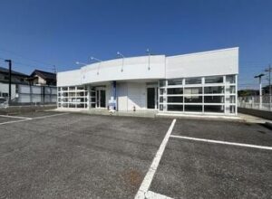 貸店舗 半田市南二ツ坂町１丁目  鉄骨造1F:113.34㎡（34.28坪）